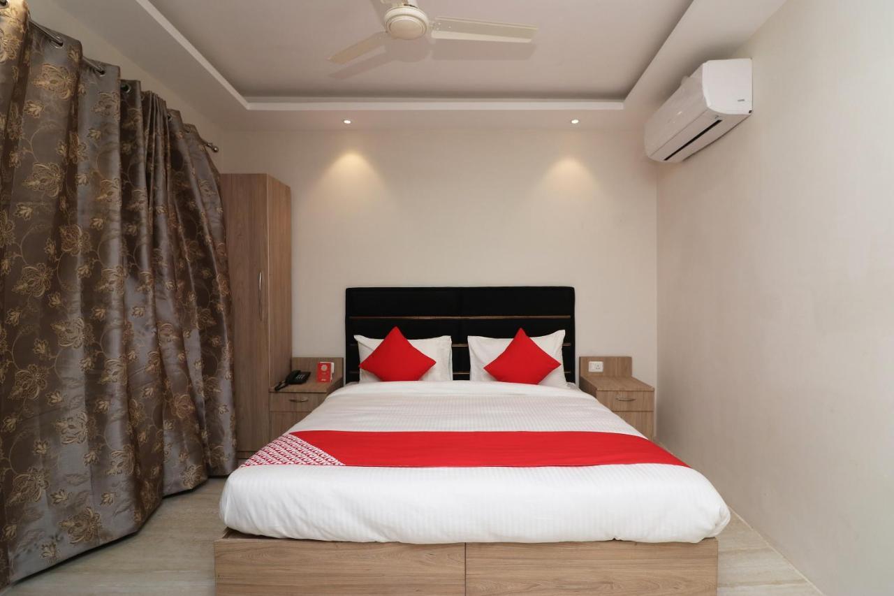 Hotel Delight Mumbai  Buitenkant foto
