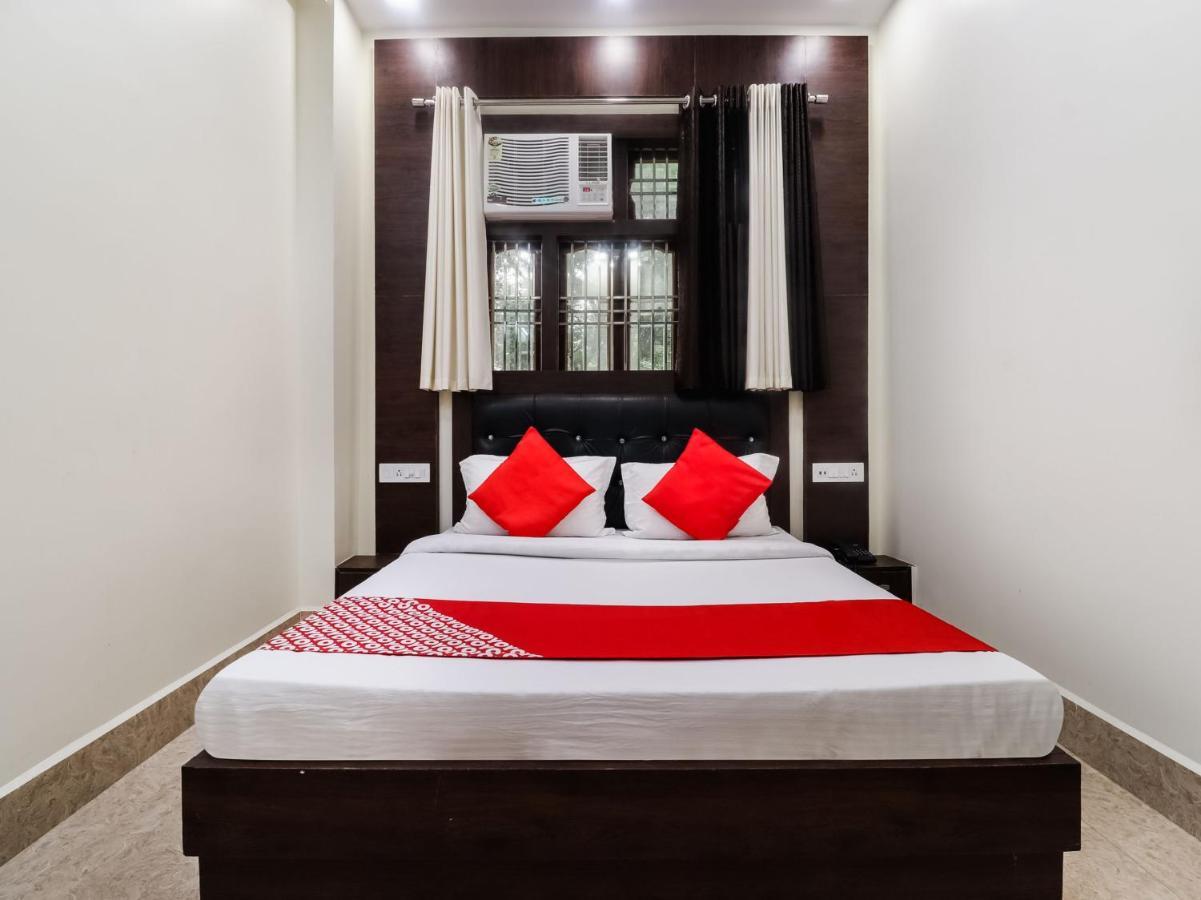 Hotel Delight Mumbai  Buitenkant foto
