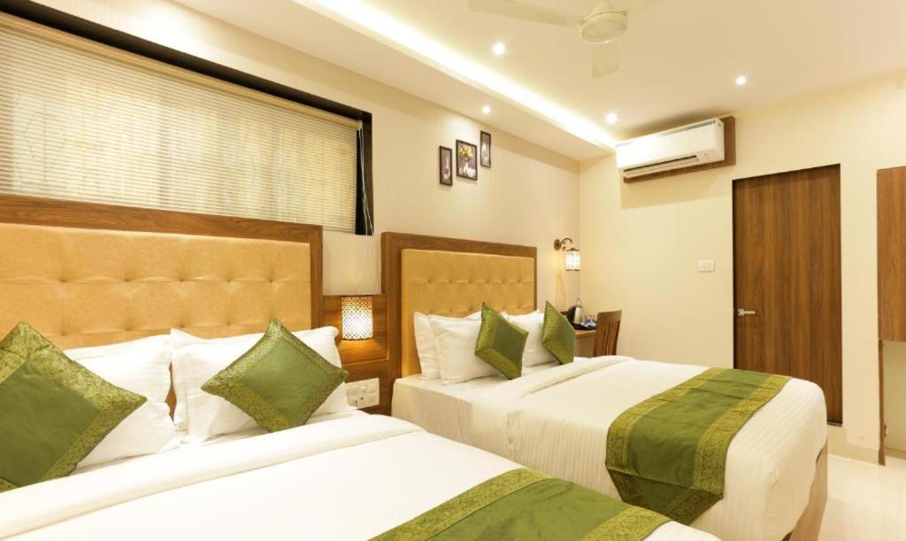 Hotel Delight Mumbai  Buitenkant foto